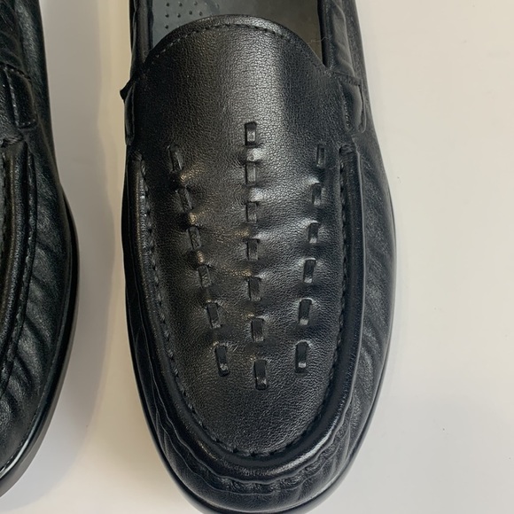 New SAS Weave black leather Slip On moccasin Loafer # B9117427 - Picture 3 of 9
